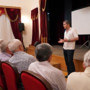 В ТЕАТРЕ ПОЭЗИИ-1.JPG